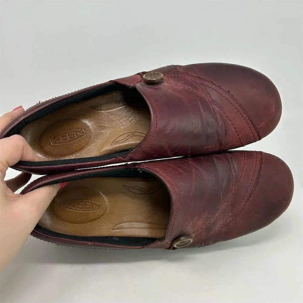 KEEN Women's Red Leather Slip-On Clog Loafers Size 10 Casual Comfort - Picture 12 of 15
